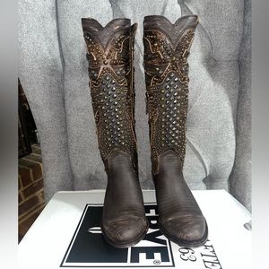 FRYE COWBOY BOOTS. Purchased at NM. Size 6